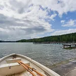 Pogodna Zagroda-dom Na Kaszubach & Strefa Nyaraló Sikorzyno