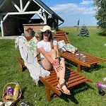 Pogodna Zagroda-dom Na Kaszubach & Strefa Nyaraló Sikorzyno