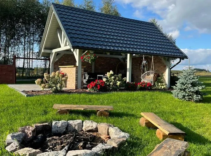 Pogodna Zagroda Sikorzyno